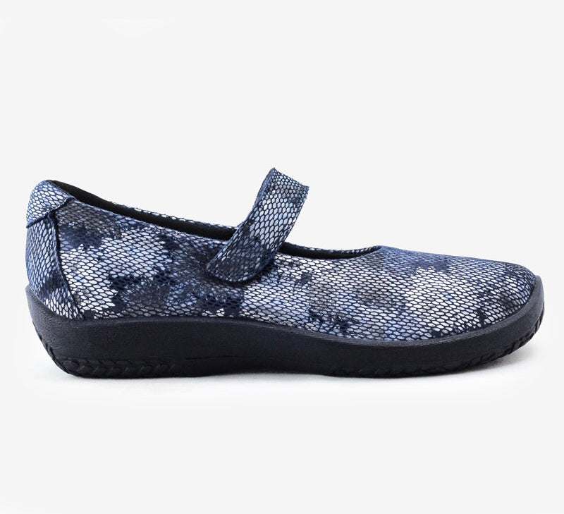 LYTECH MARY JANE - L45 – Arcopedico Shoes Canada